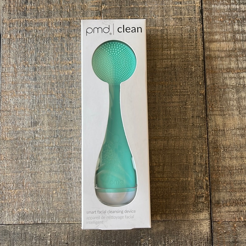 PMD Clean Smart Facial Cleansing Device